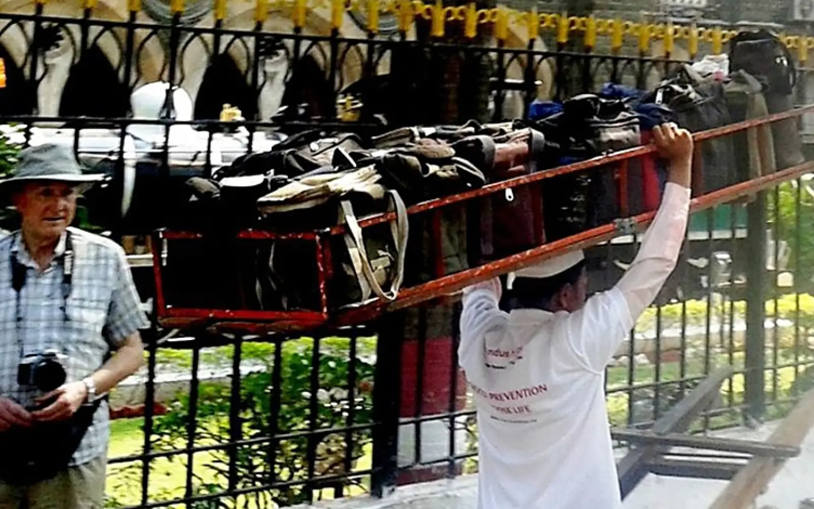 ccl_getyourguide_dabbawala-tour