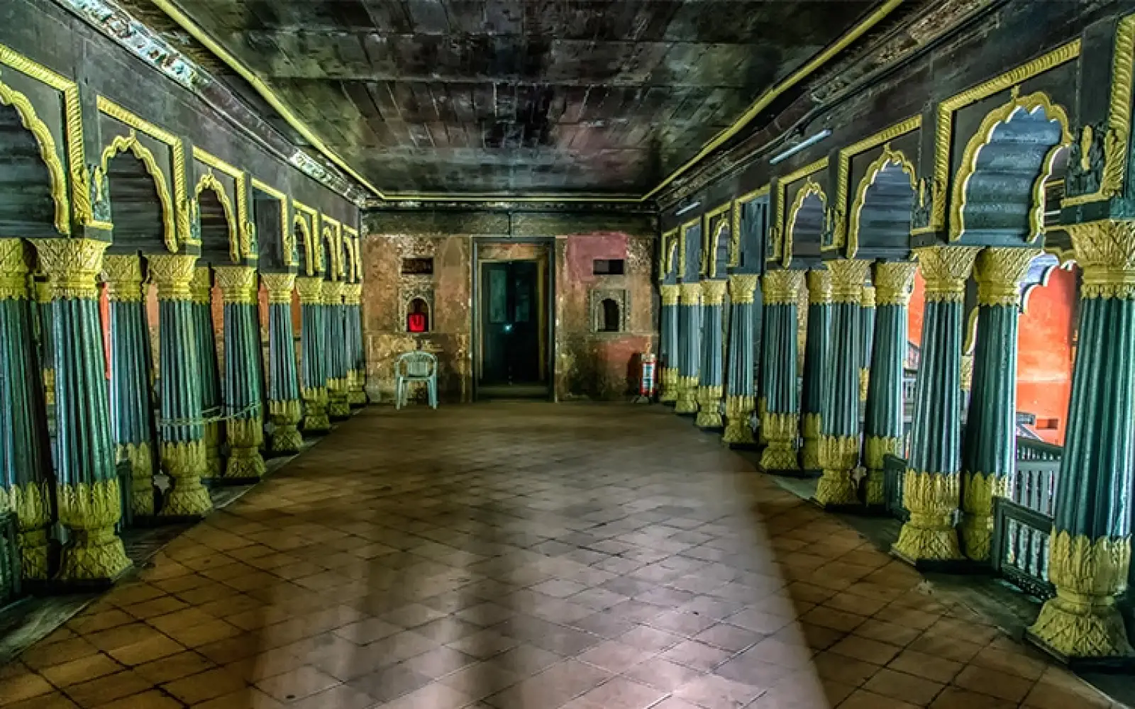 ccl-John-Hoey_Tipu-sultan-Palace-Bengaluru
