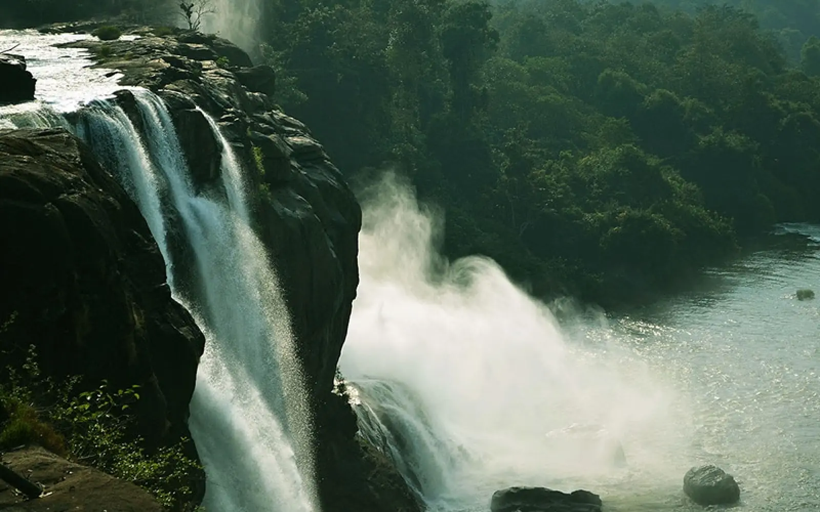 ccl_Dilshad-Roshan_Athirappilly_Waterfalls