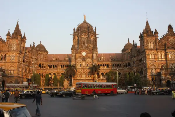Chhatrapati Shivaji Terminus auf der Liste der spektakulärsten Bahnhöfe der Welt