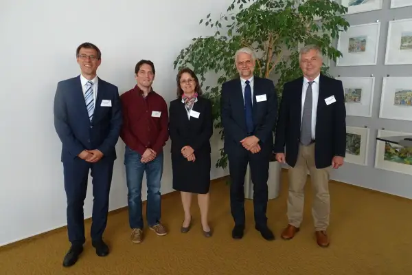 Markteintritt in Indien – Tochtergesellschaft oder Joint Venture?
