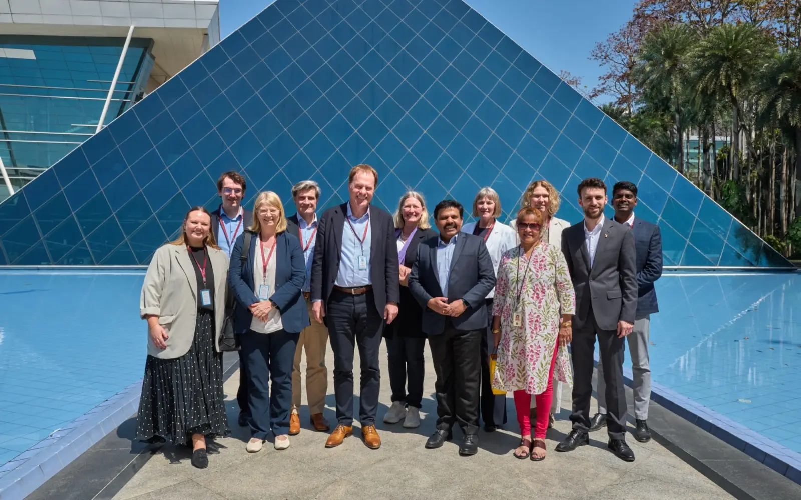 Der letzte Tag der Düsseldorfer Delegationsreise nach Indien stand am Mittwoch, 4. Februar 2026, im Zeichen von Unternehmensbesuchen und strategischen Gesprächen. Stationen des Tages waren Uniper, Infosys und Tech Mahindra in Bengaluru. Zudem wurde mit dem Minister for Skill Development und Medical Education vereinbart, die Zusammenarbeit im Bereich Fachkräftemigration zu intensivieren. Foto: Landeshauptstadt Düsseldorf