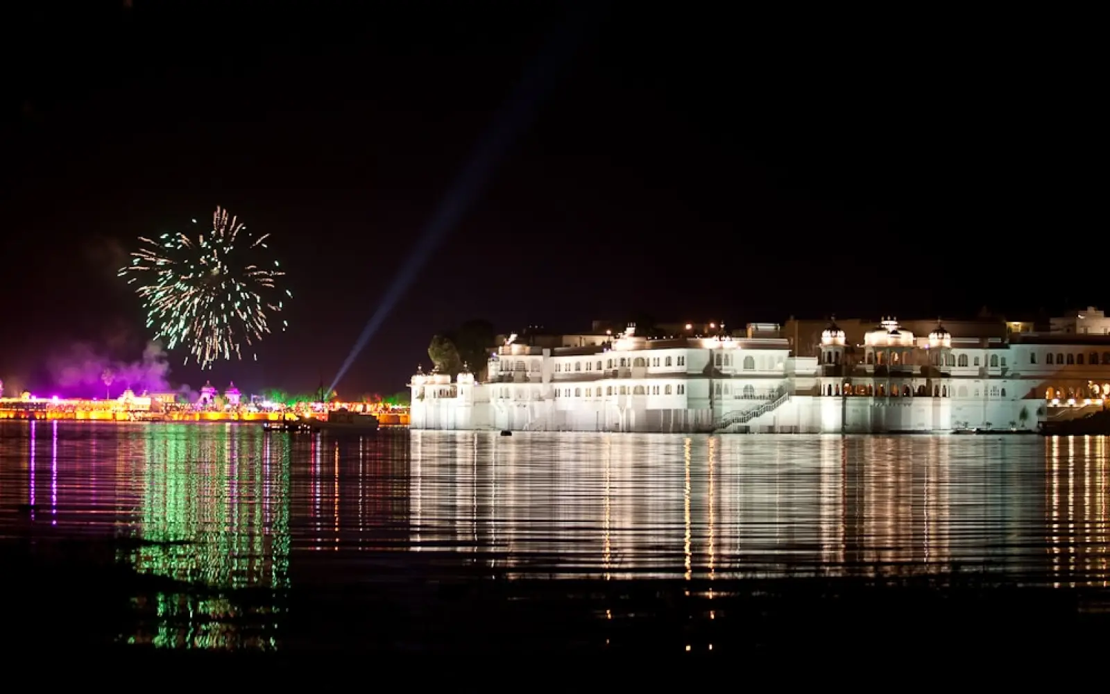 Feuerwerk über Udaipur. Foto: Andrew Newdigate