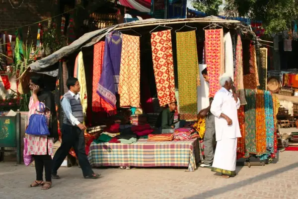 Neuer Ableger des Kunsthandwerkermarkts Dilli Haat in Delhi