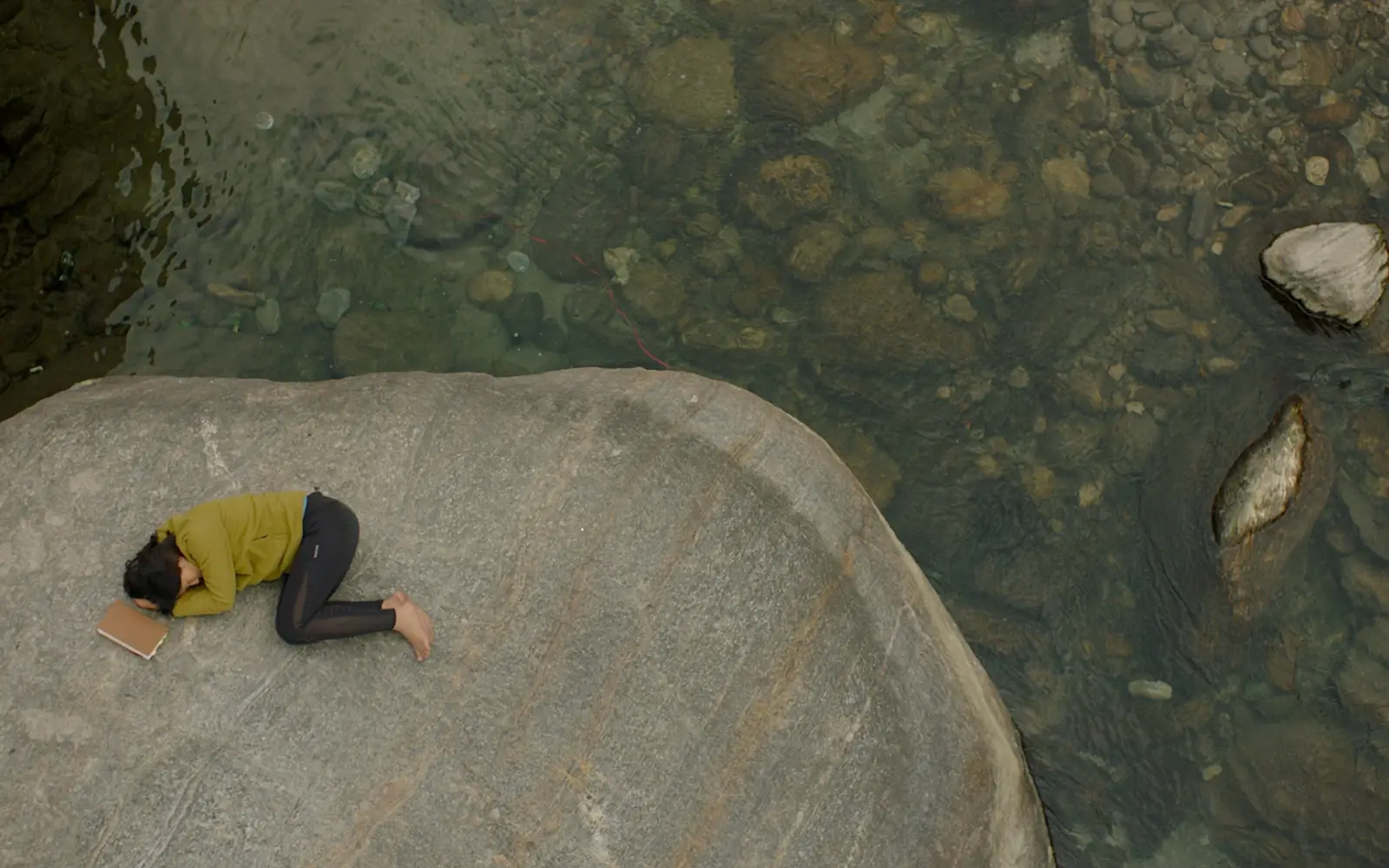 Bishnu kehrt in „Shape of Momo“ aus Delhi in ihr Heimatdorf im Bundesstaat Sikkim zurück und gerät mit den Erwartungen ihrer Familie in Konflikt. Der Film von Tribeny Rai beschließt das Festival am Sonntag, 1. November 2026, um 20.30 Uhr. Foto: New Generations Filmfestival