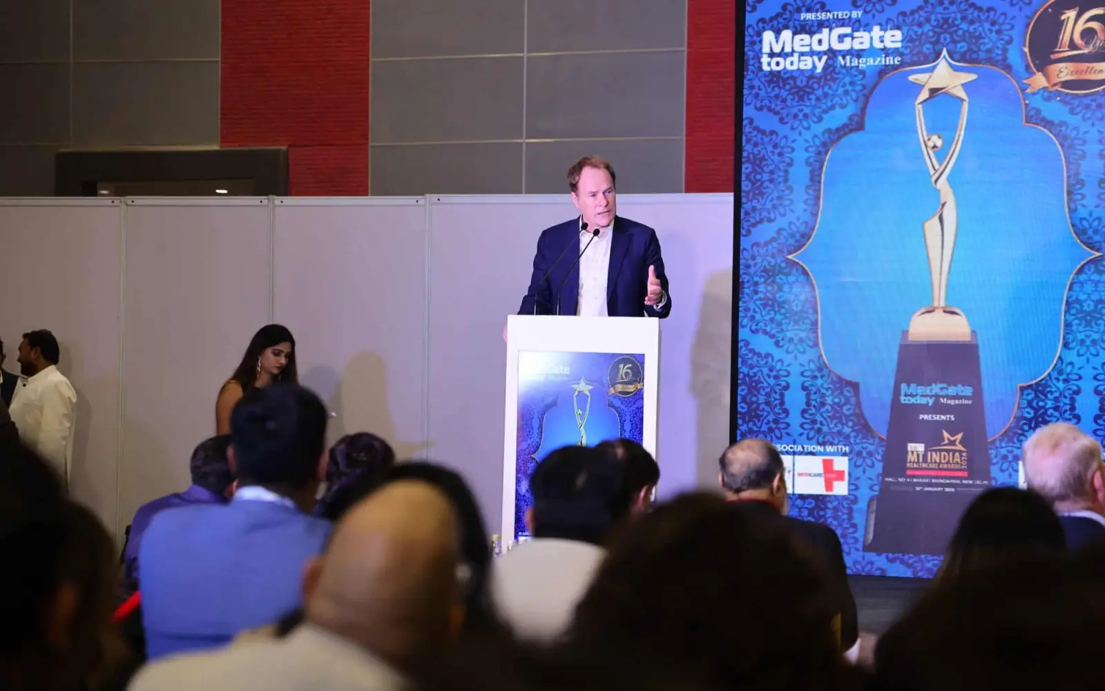 Oberbürgermeister Dr. Stephan Keller begrüßte die Gäste bei der Verleihung der MT India Healthcare Awards auf der Medical Fair India am Freitag, 30. Januar 2026. Foto: Messe Düsseldorf