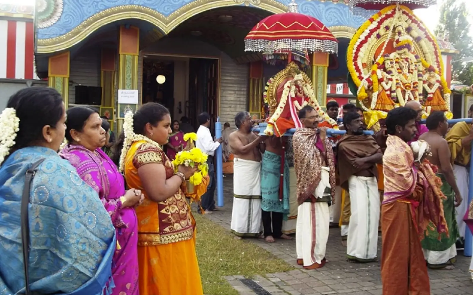 Sri-Kamadchi-Ampal-Tempel03