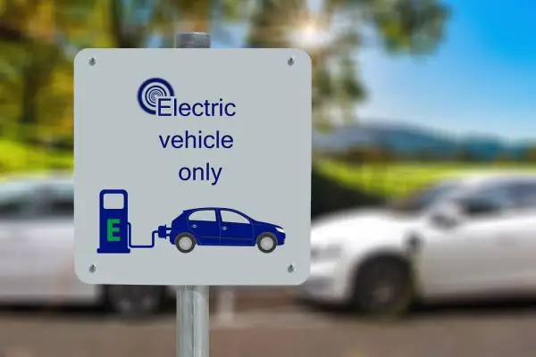 Indien fördert Elektromobilität: Neues Programm zur Etablierung als globaler Hub für Elektrofahrzeug-Technologie