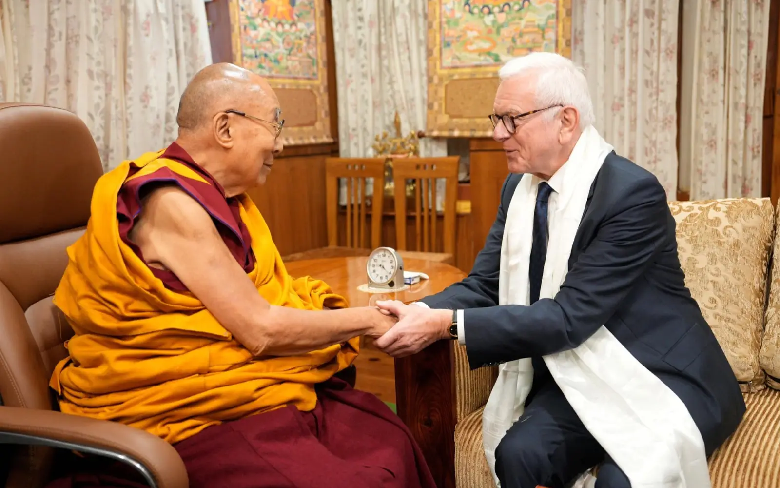 Prof. Dr. Pöttering und Seine Heiligkeit der 14. Dalai Lama, Tenzin Gyatso