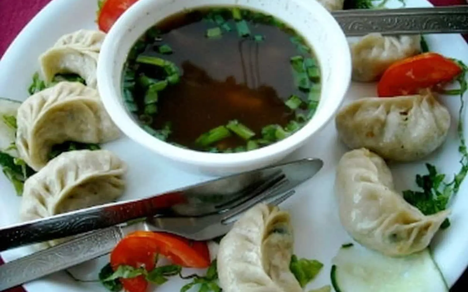 Momos, die typisch ladakhischen Teigtaschen. Foto: sistak