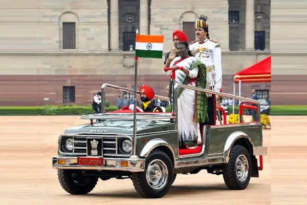 Draupadi Murmu legt ihren Eid als 15. Präsidentin Indiens ab