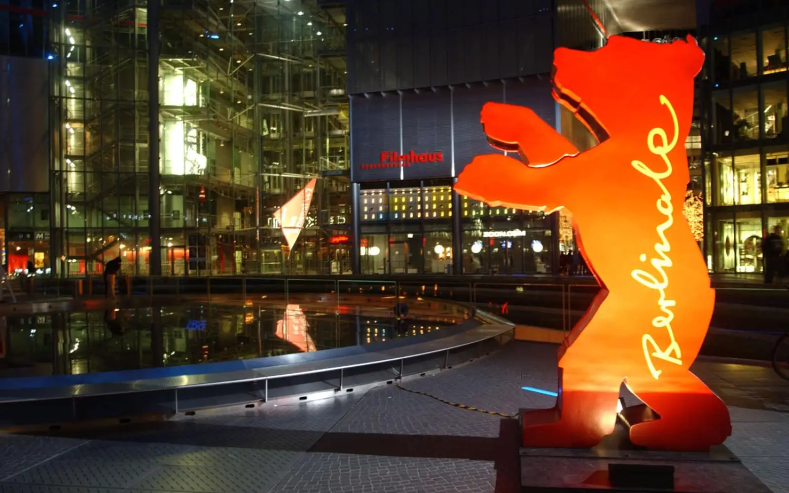 Der Berlinale-Bär im Sony-Center am Potsdamer Platz, Press Office