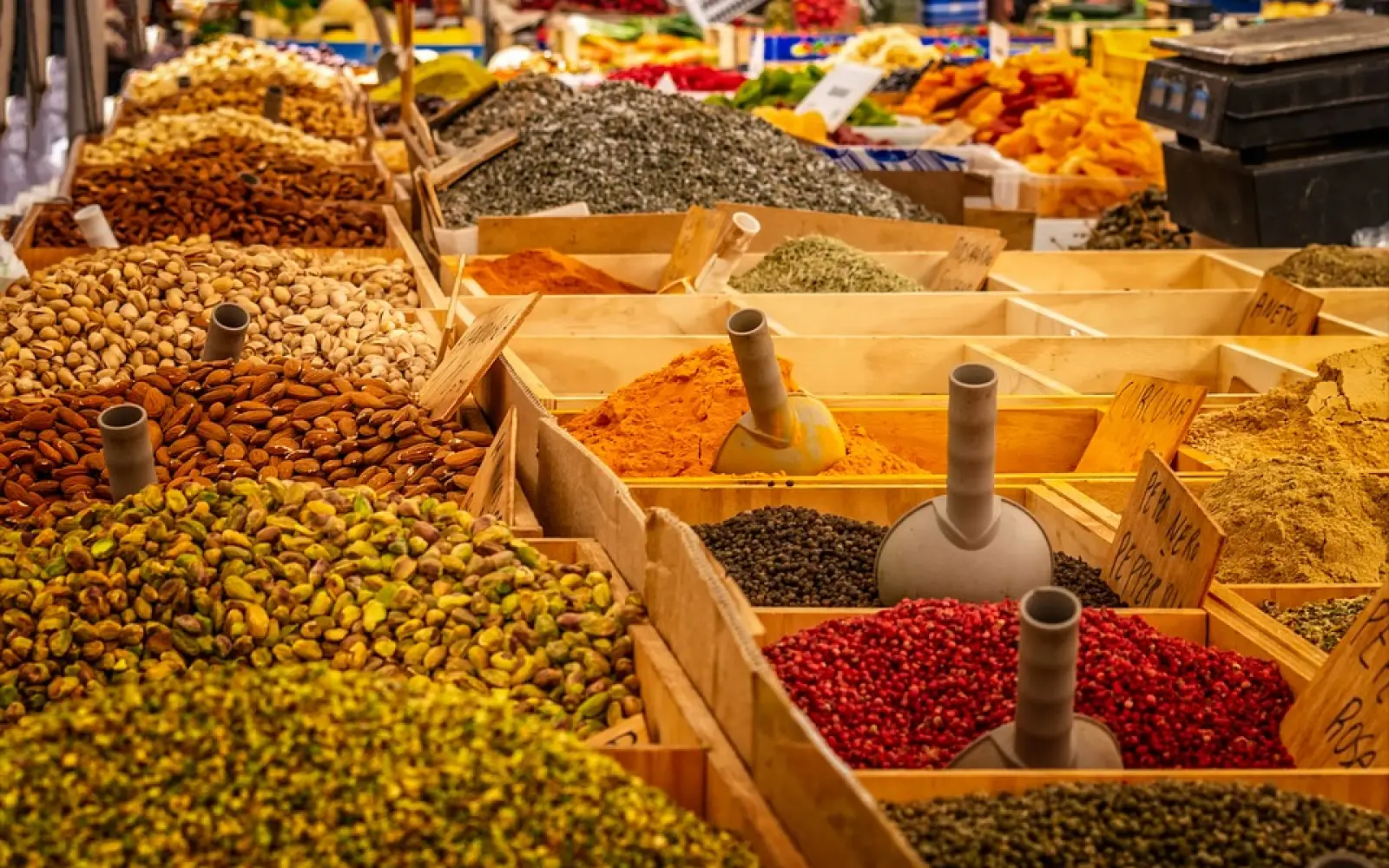Gewürze haben in Indien eine besonders große Vielfalt und sind aus der Küche nicht wegzudenken.