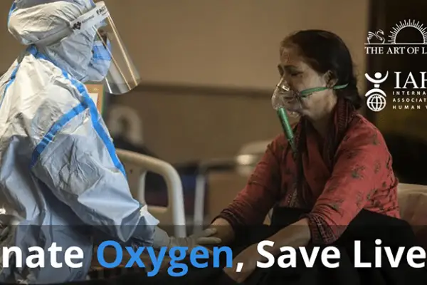 The Art of Living in Zusammenarbeit mit IAHV versorgen Krankenhäuser in Indien mit Sauerstoff. Helfen auch Sie mit Ihrer Spende.