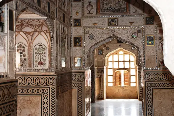 Indien – märchenhafte Pracht und religiöse Vielfalt