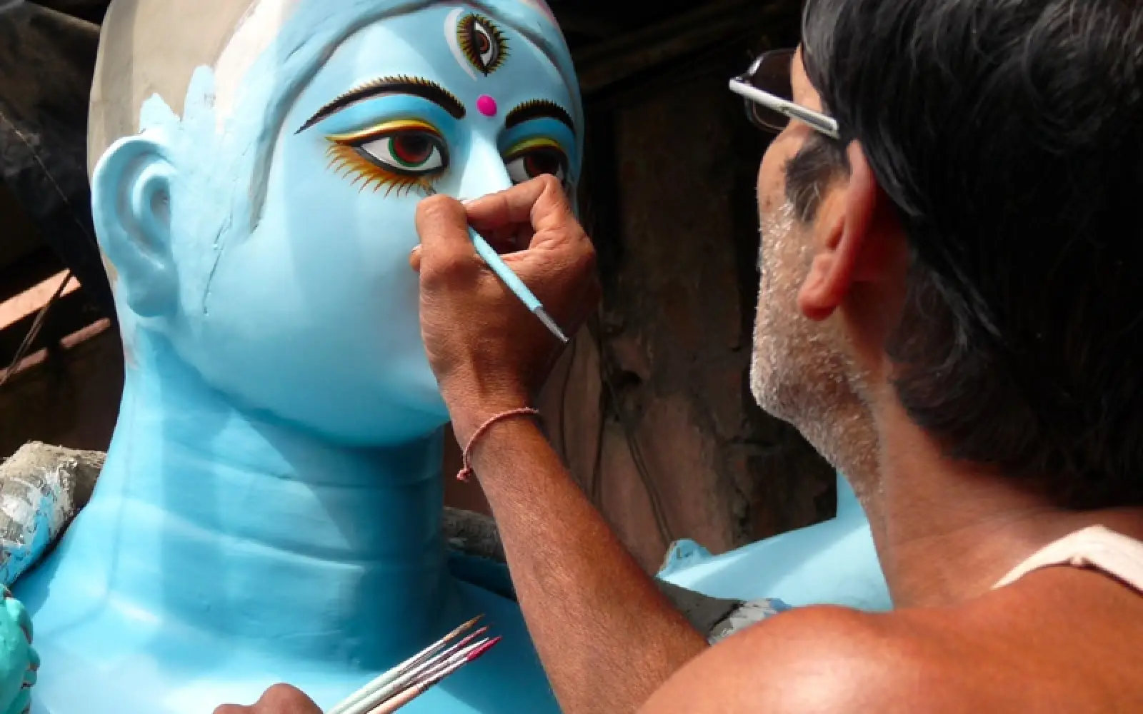 Herstellung einer Götterfigur in Kumartoli in Kolkata. Foto: Steve Brown